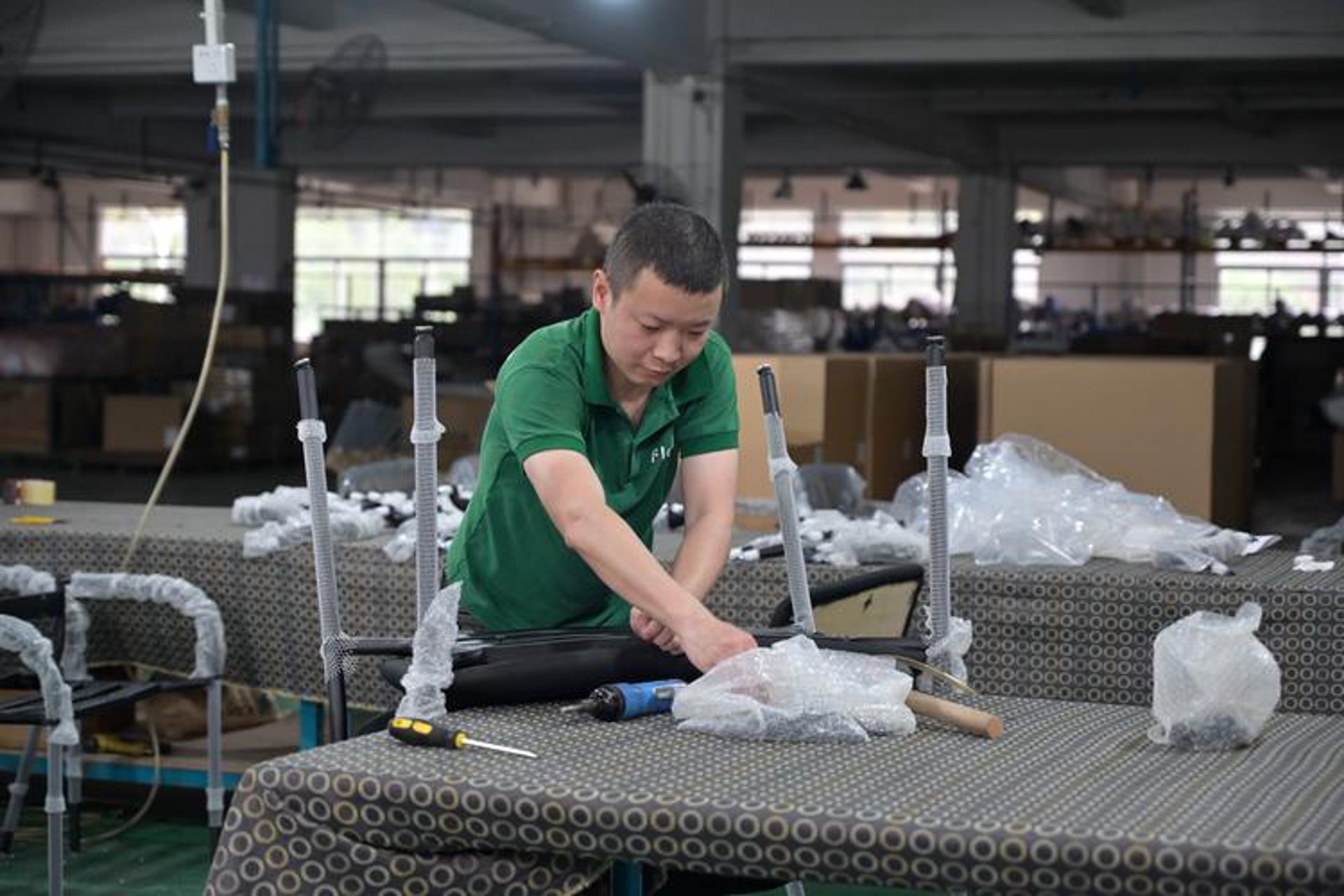 裕堰办公家具