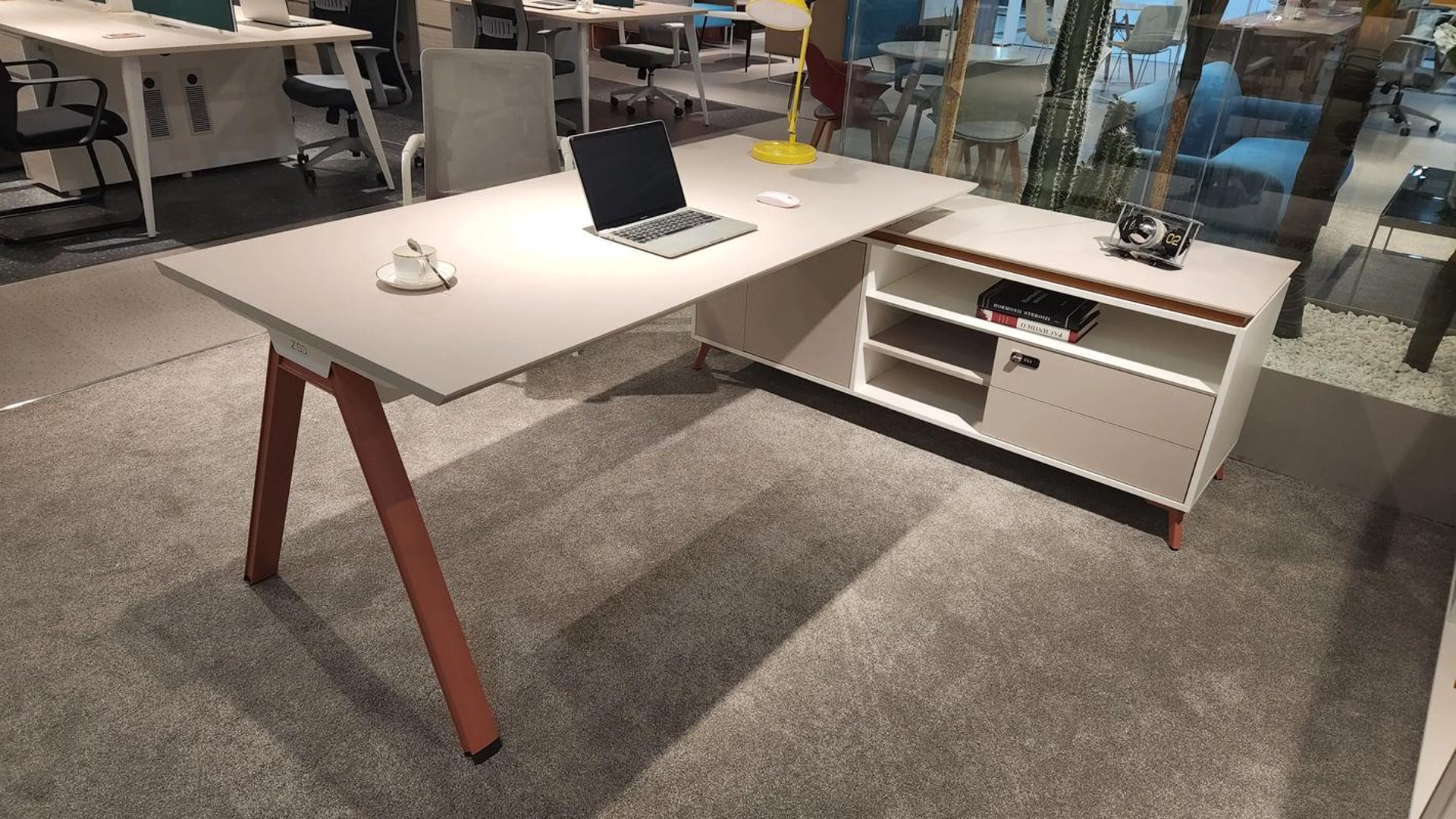 裕堰办公家具